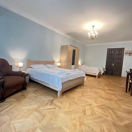 Vera City Center Apartment Тбілісі Екстер'єр фото