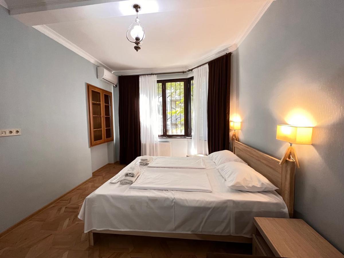 Vera City Center Apartment Тбілісі Екстер'єр фото