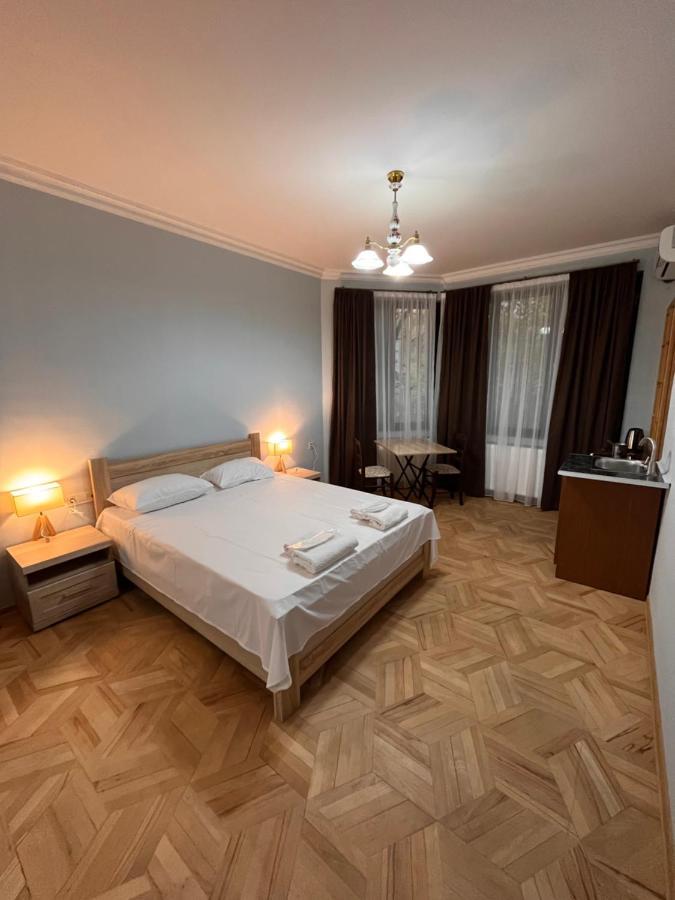 Vera City Center Apartment Тбілісі Екстер'єр фото